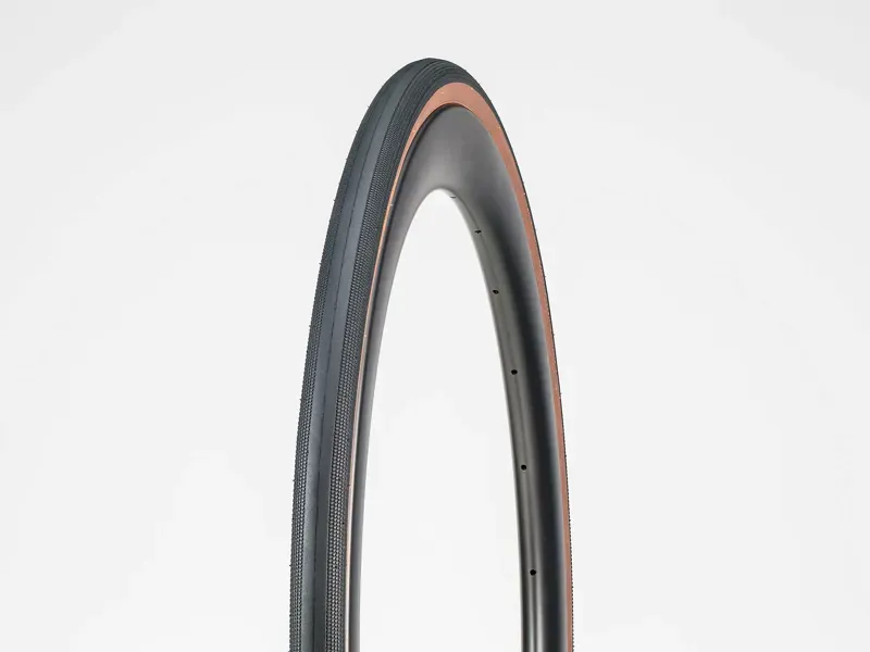 Bontrager Everyday Road Tire 700c x 32c in Black