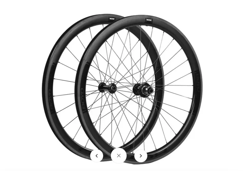 44MM CARBON CLINCHER REAR WHEEL