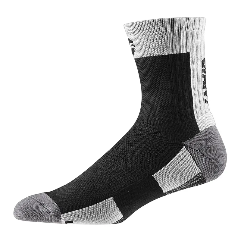 Giant Realm Quarter Socks in Black