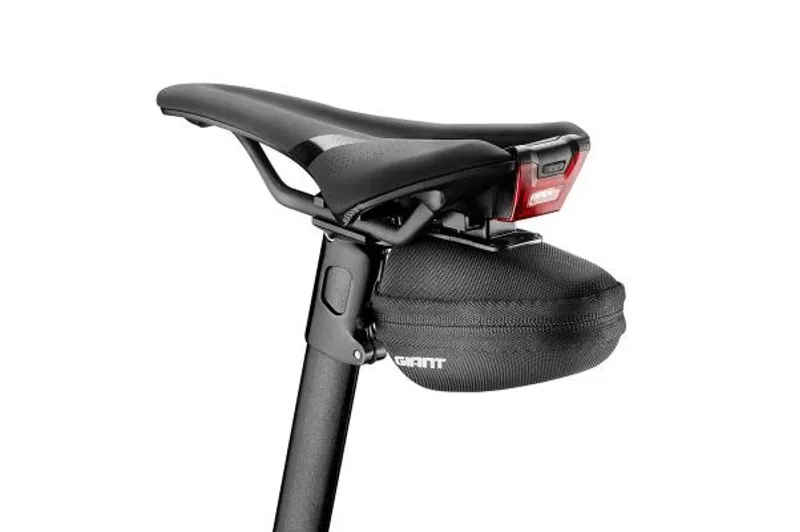 2020 Giant Shadow Uniclip Pro Small Seat Pack in Black