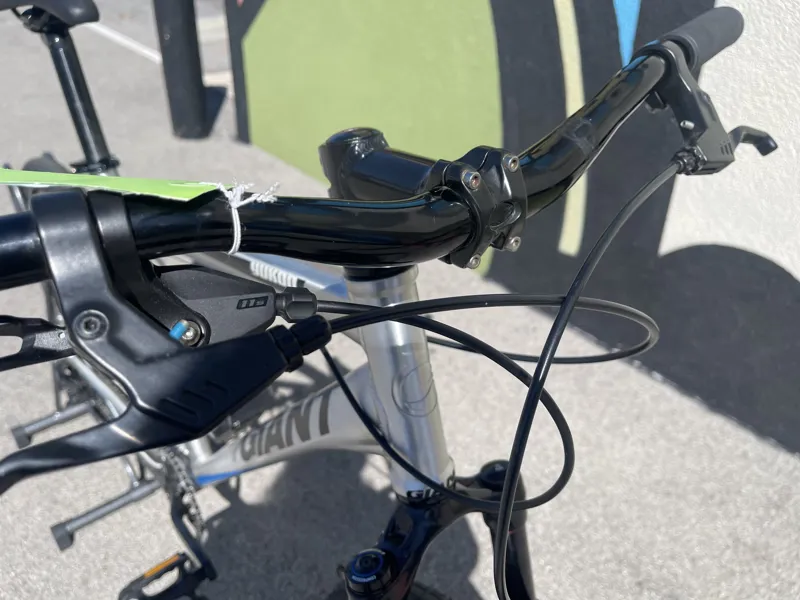 Giant Yukon - Large - 26 - Pre Owned-2