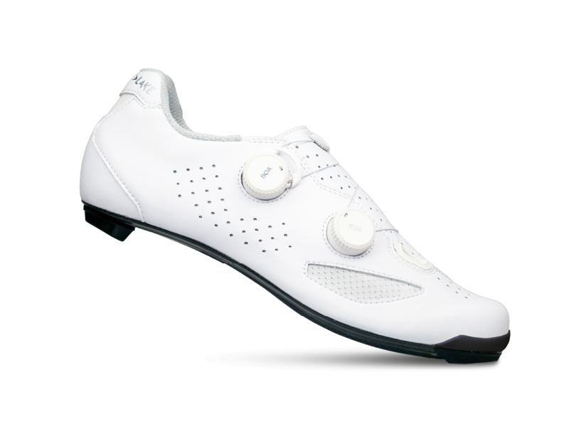 CX239 Wide White/Black 44-4
