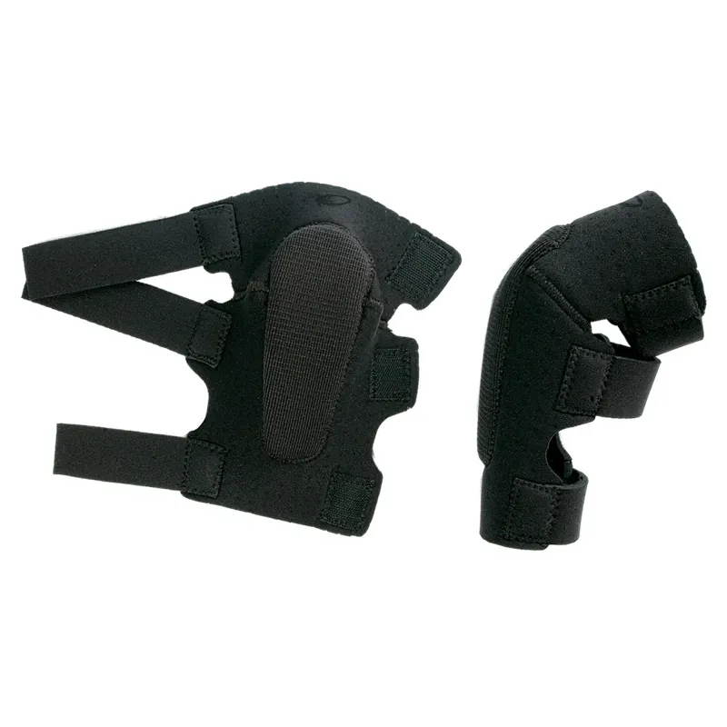 Lizard Skins Kids Small Soft Elbow Guards in Black-1