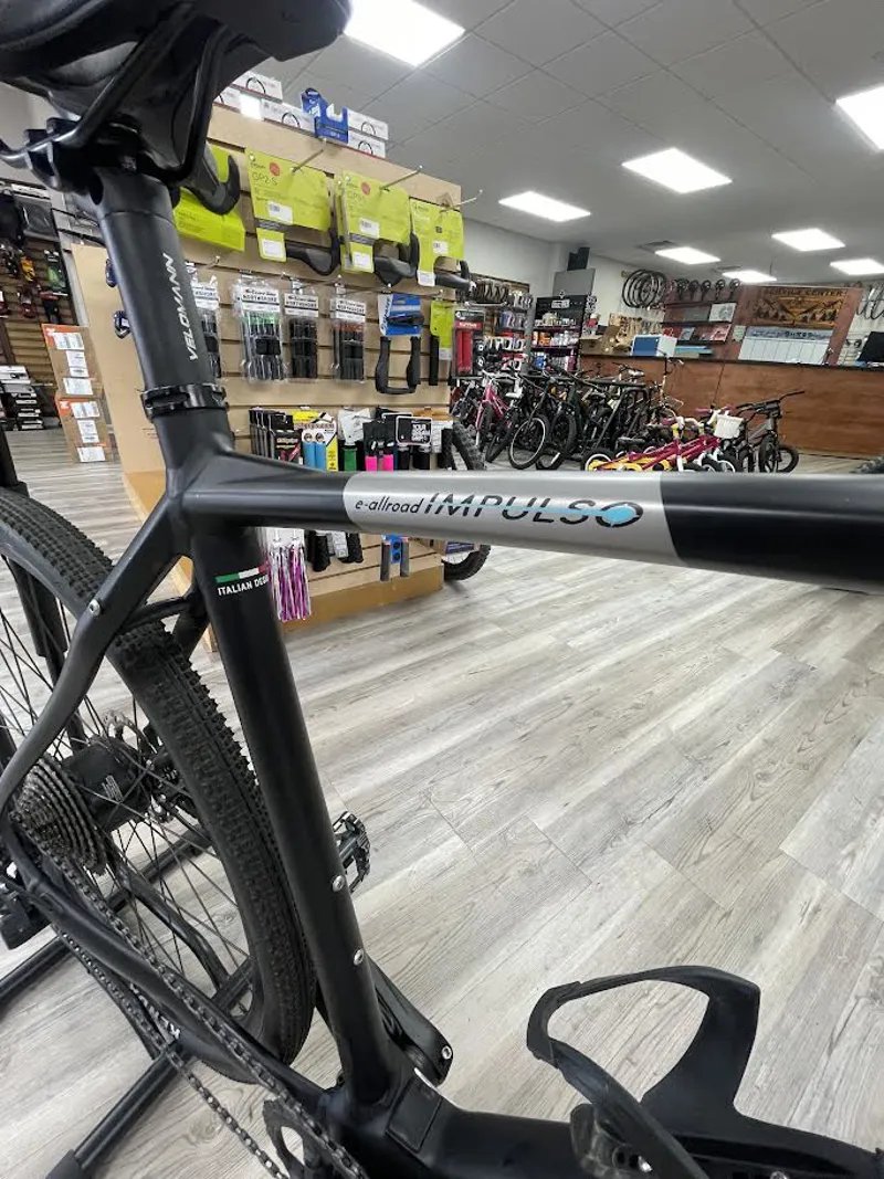 Pre Owned Bianchi Impulso Pro Electric Gravel Bike - LARGE -2