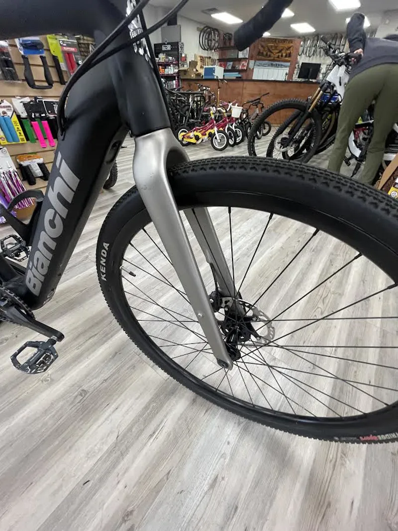 Pre Owned Bianchi Impulso Pro Electric Gravel Bike - LARGE -3