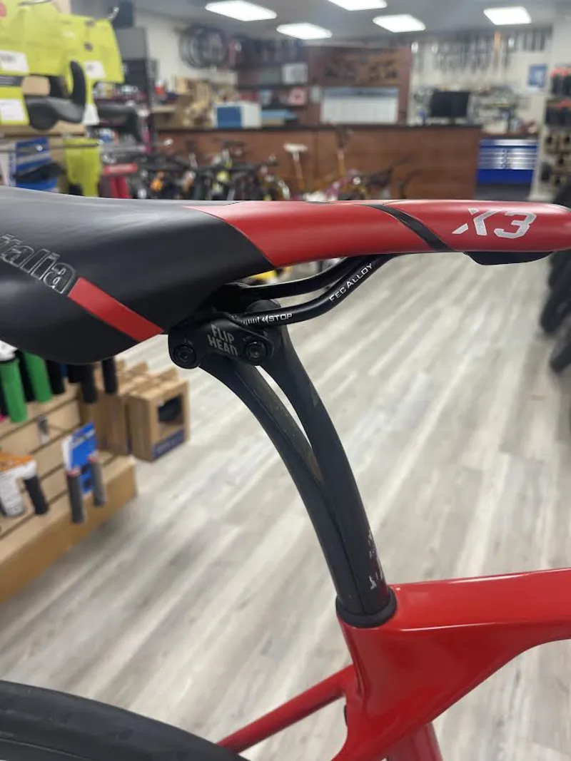 2021 Canyon Endurance CF - Medium-5