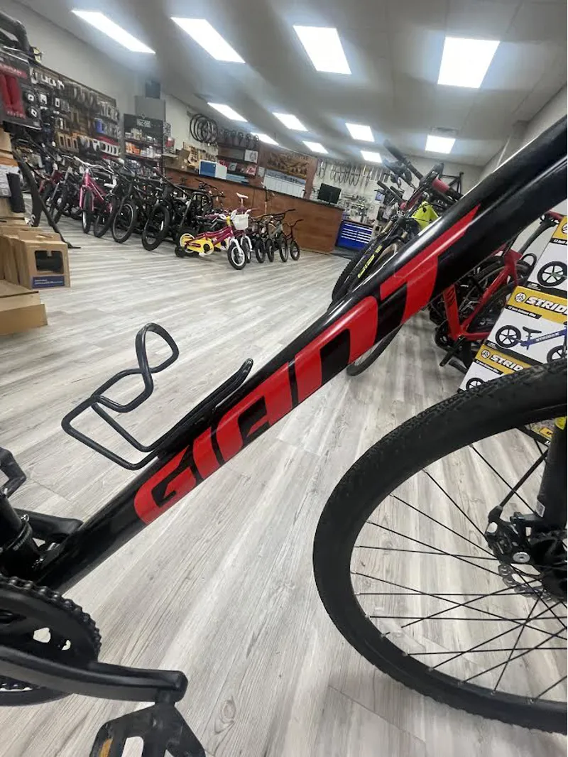 Giant Roam 4 - XL - Black/Red-3