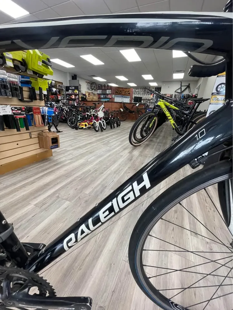 Raleigh Revenio Road Bike - 60cm