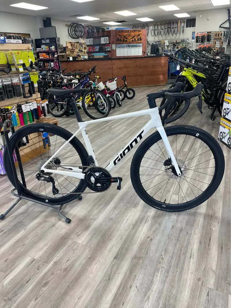 Custom TCR Advanced - Di2 105 plus Carbon Wheels - 52cm - S