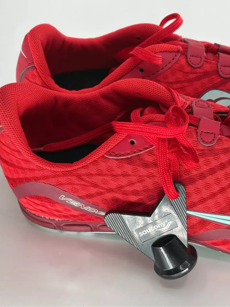 Saucony Racing - Vendetta Shoes - Women in Red/Blue-1