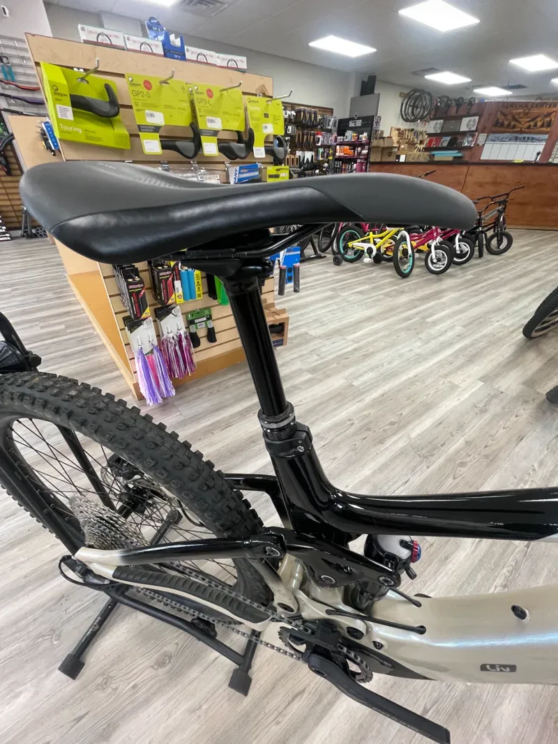 LIV Intrigue X Advanced E+ Elite 3 - Shoreline-Pearl White - Medium-2