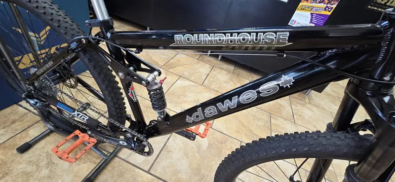 Dawes Roundhouse 2900 Full Suspension MTB - SM - Black-2
