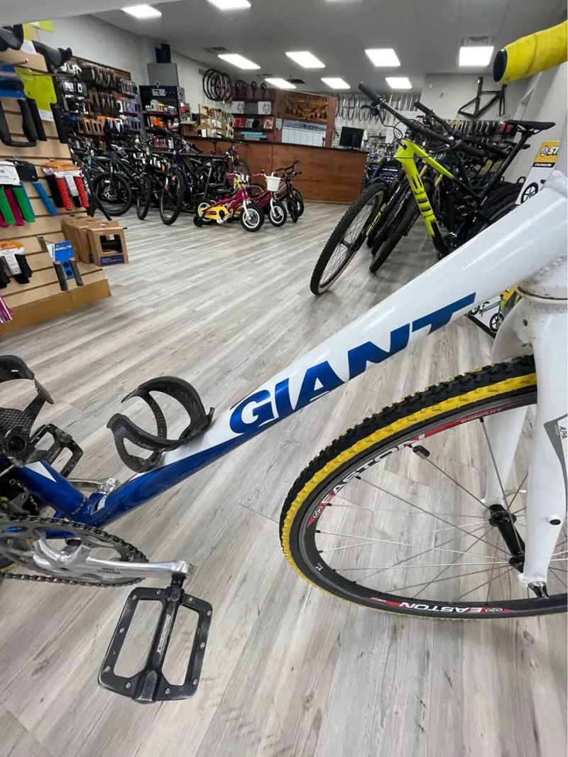 Giant TCX Cross Bike - XL-2