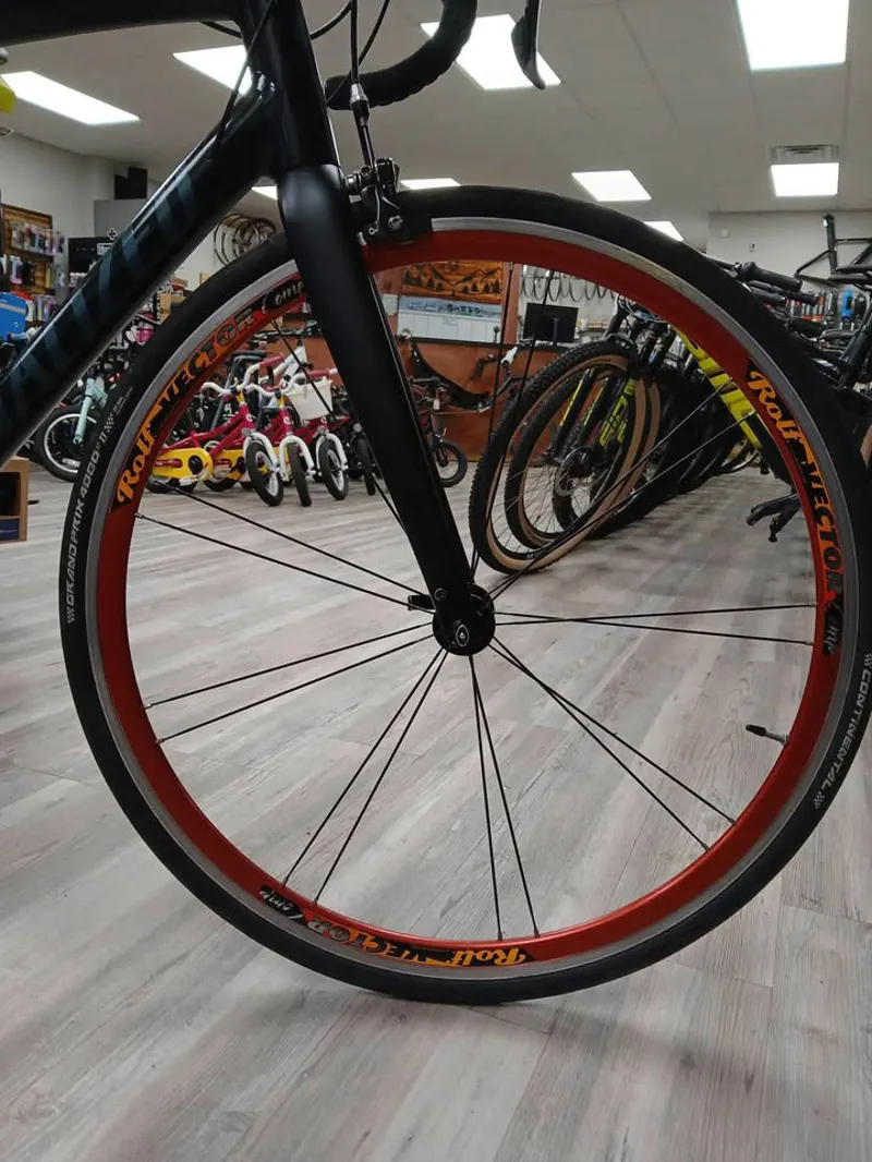 Specialized Road Bike - 56cm-3