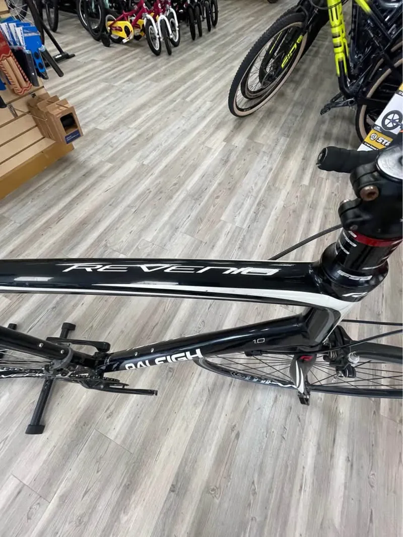 Raleigh Revenio Road Bike - 60cm-3