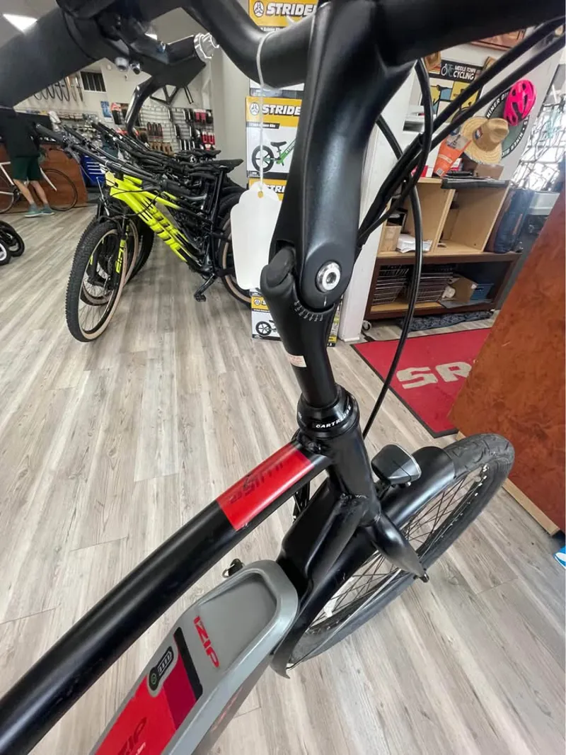  IZIP Electric BIKE - one size-3