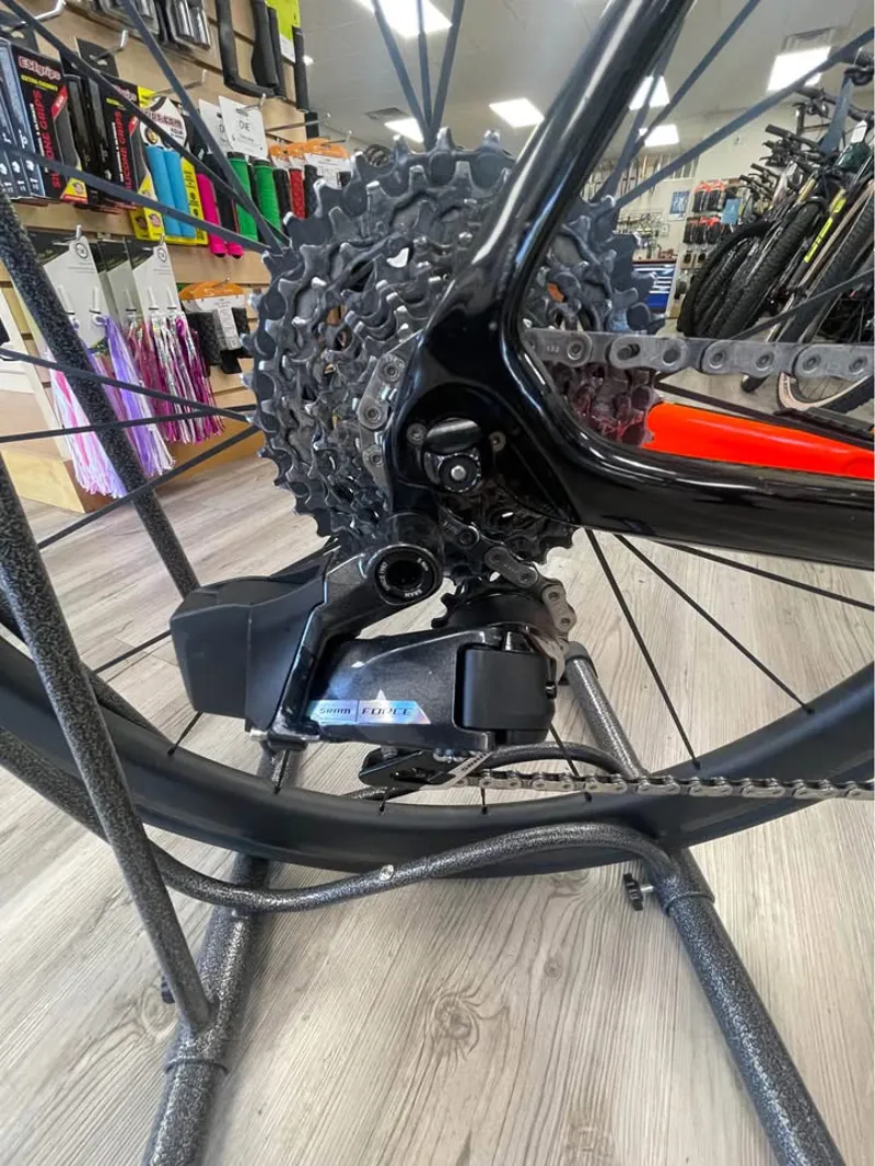 Trek Domane SLR Carbon Road 54cm  - UPGRADES-3