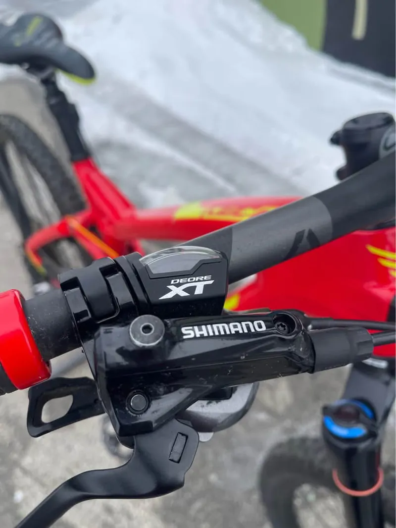 2017 Felt Decree Size M-1