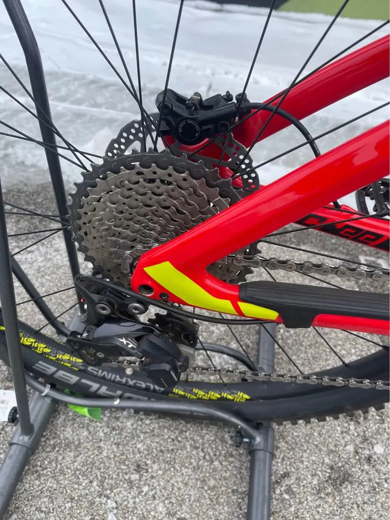 2017 Felt Decree Size M-3