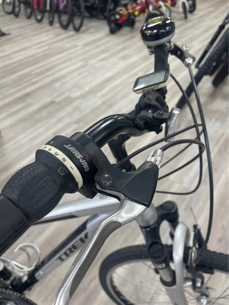 Trek Verve 2 Hybrid - 15-4