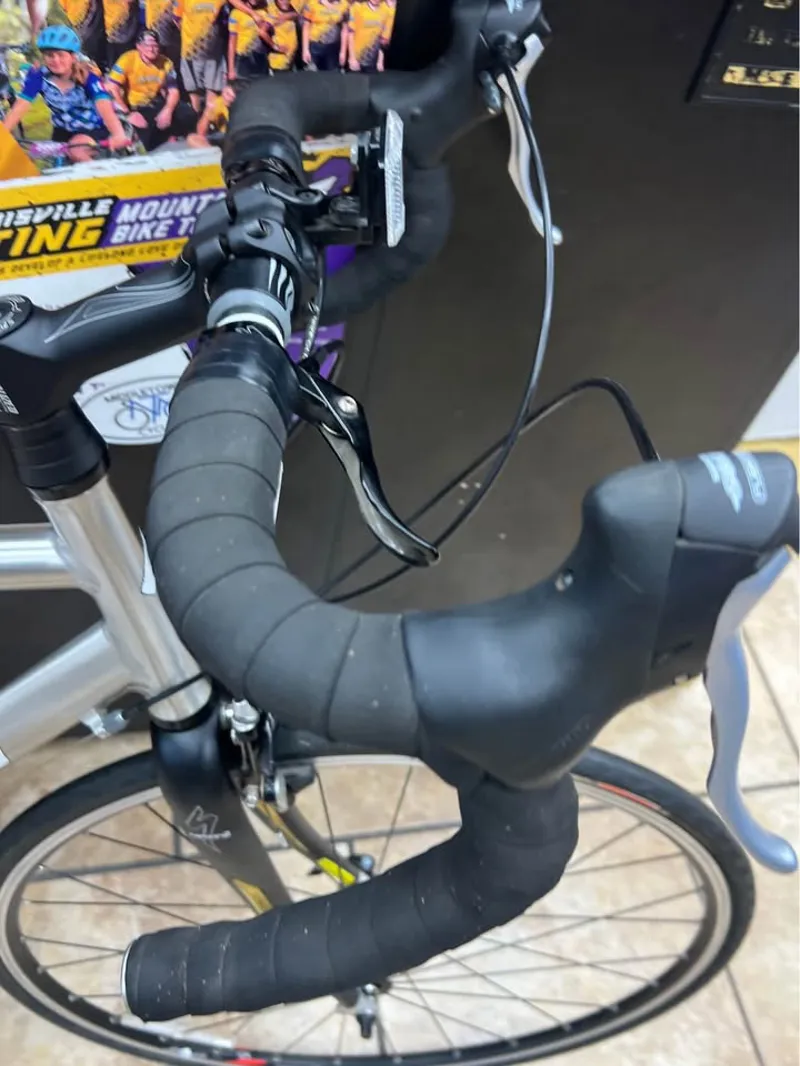 Specialized Sequoia 56cm - PreOwned-2