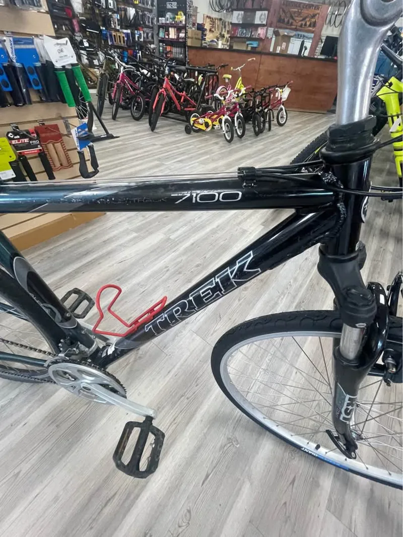 Trek 7100 - L - PreOwned-3