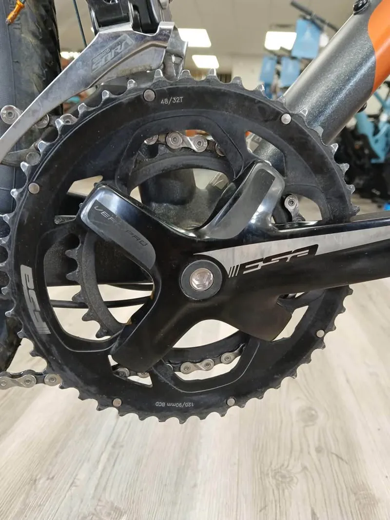 Pre-Owned - Giant Revolt 2 Med-5