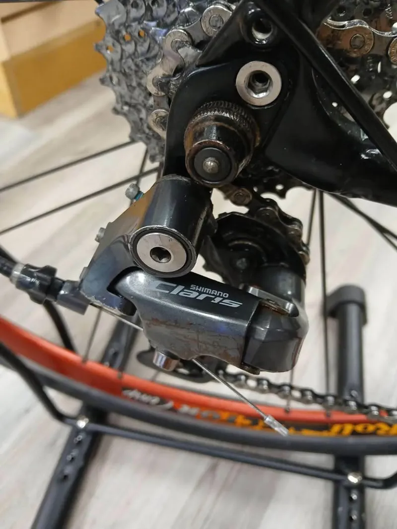 Specialized Road Bike - 56cm-4