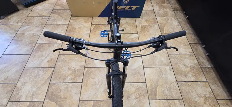 Trek Marlin 5 MTB - M-6