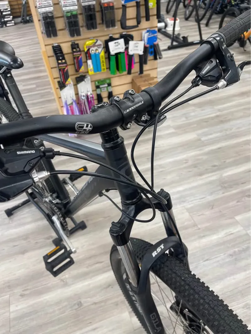 Cannondale SIX Hardtail Mountain bike - MEDIUM-7