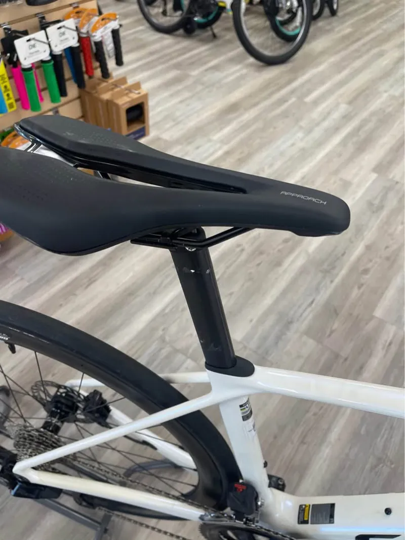 Custom TCR Advanced - Di2 105 plus Carbon Wheels - 52cm - S-7