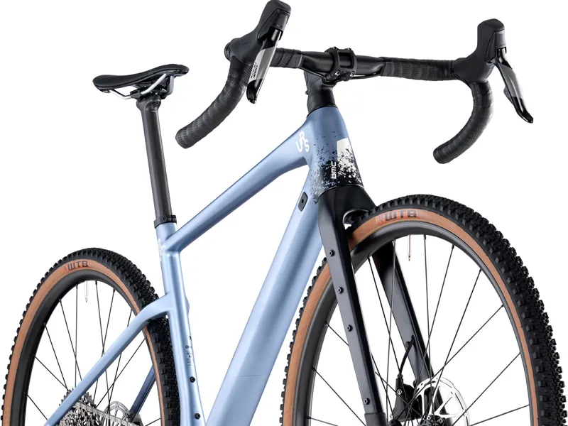 BMC URS ONE Gravel Bike L in Metallic Blue/White/Black-3