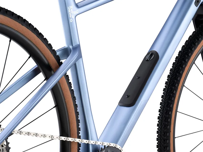 BMC URS ONE Gravel Bike L in Metallic Blue/White/Black-11
