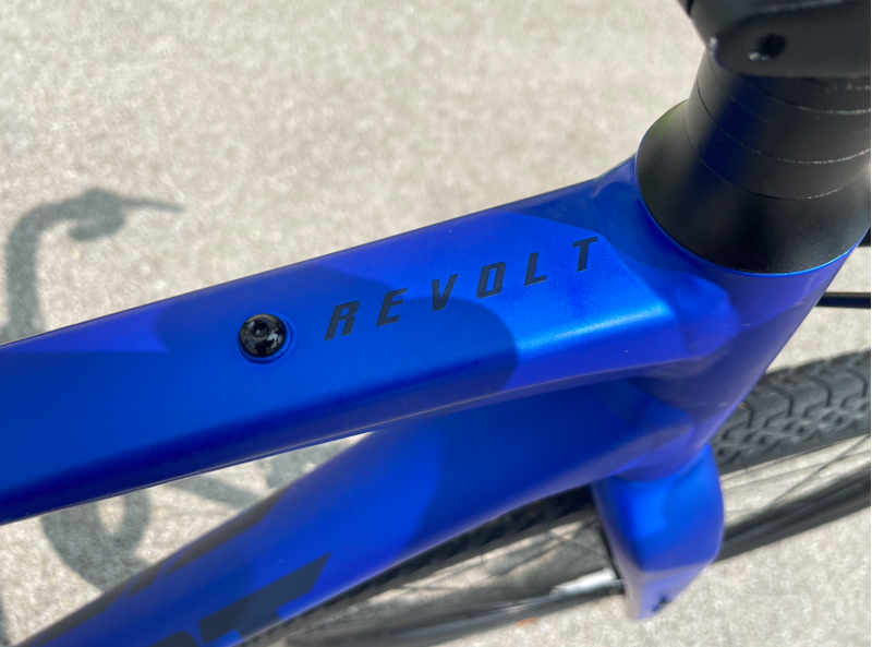 Giant Revolt 2 - M - Blue-3