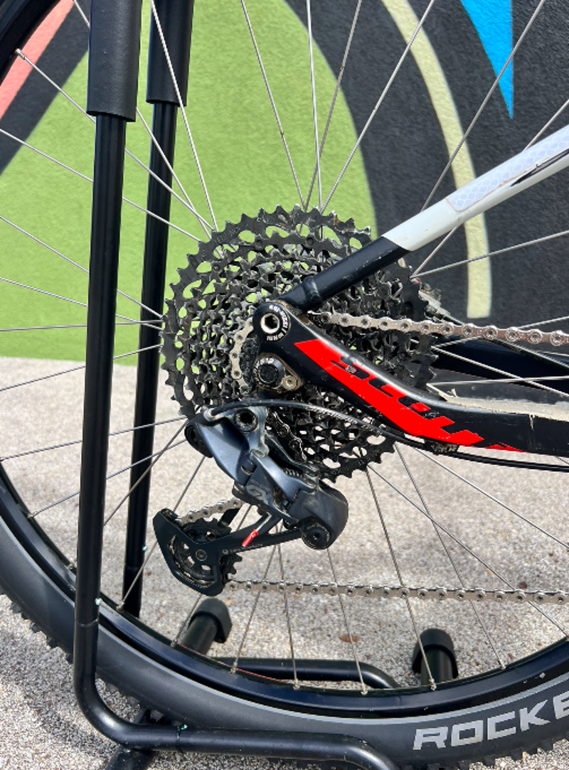 Scott Spark Red/White Carbon Mountain Bike-9