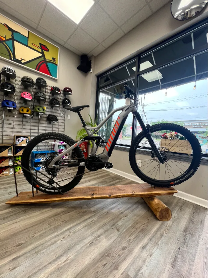 2023 Niner WFO e9-3-Star - Small - Demo Bike