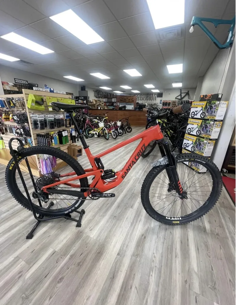 Santa Cruz Hightower R Carbon C Full Suspension Bike - Large