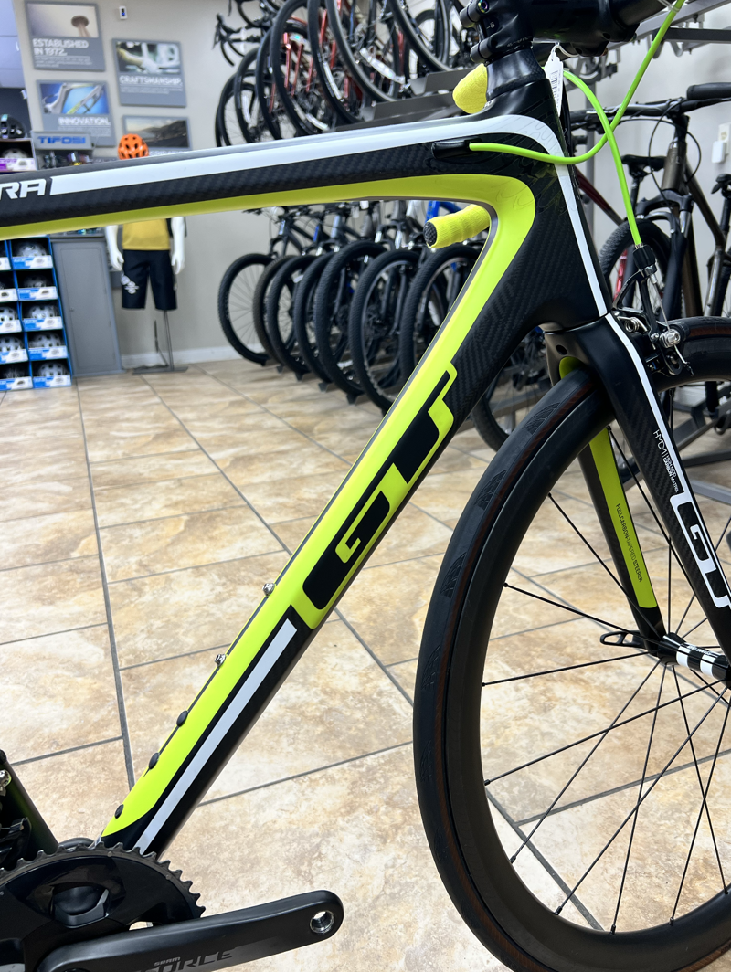 GT Ultra 58cm Blk/V.Grn Force AXS-3