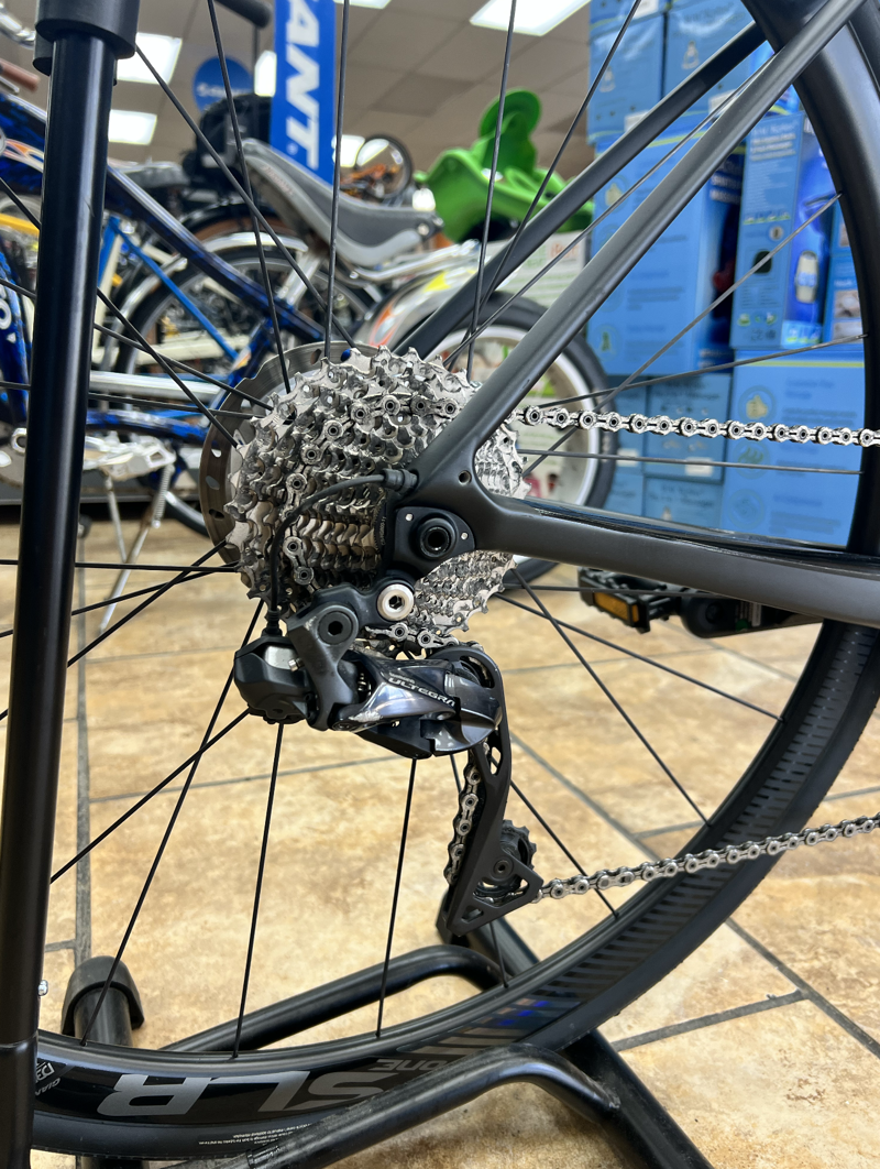 Giant Defy Advanced Pro O DI2 - ML / Black  -3