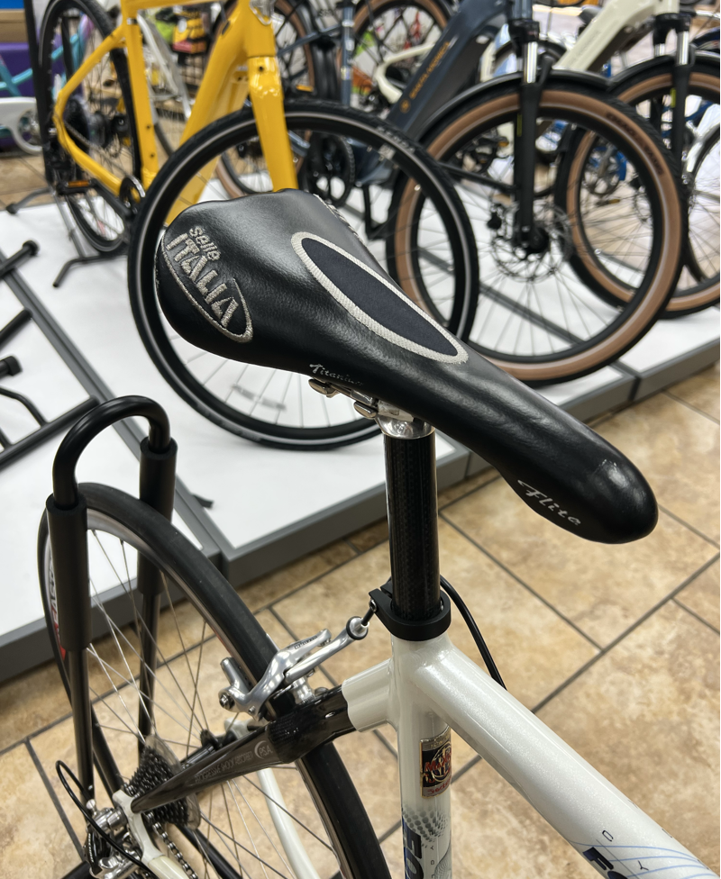 Fondriest 56cm Whitet - Road Bike-4