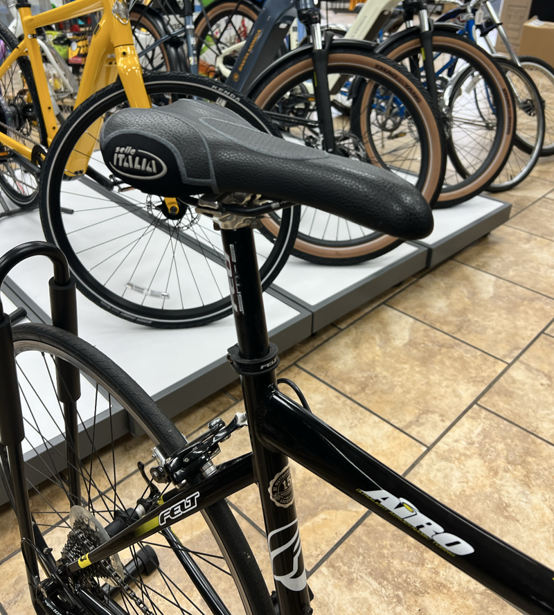 Felt S32 52cm TT Blk-4