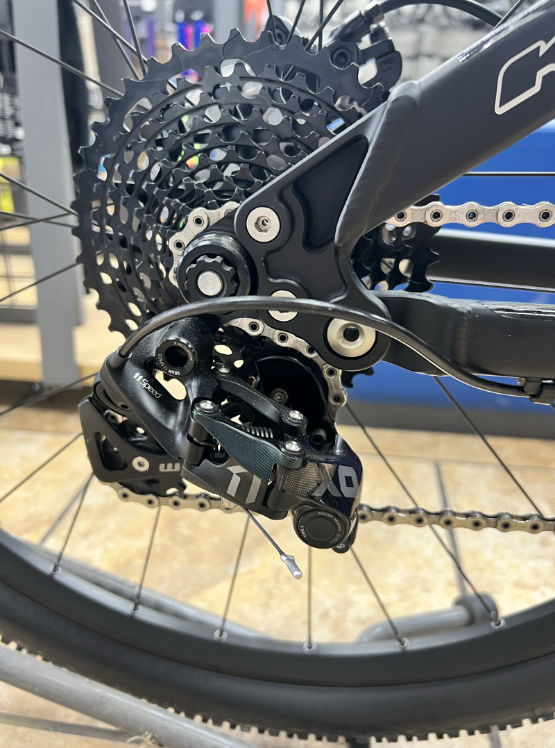 KHS 650 6500 XL Blk/Wht-9