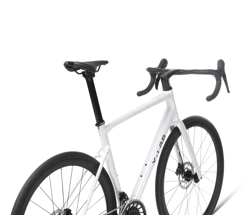 X-Lab RS5 Wavebreaker Medium in White-3