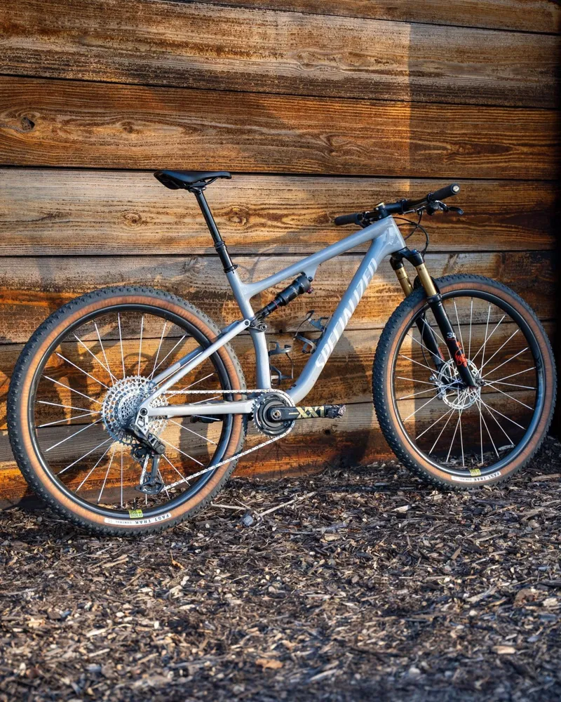 Berd HAWK30 Gold Carbon Wheel 29 inch 15x110 Front/12x148 Rear MS in White-4