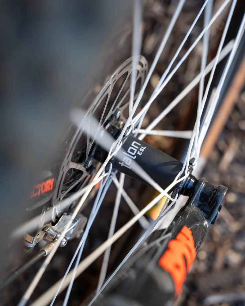 Berd HAWK30 Gold Carbon Wheel 29 inch 15x110 Front/12x148 Rear MS in White-5