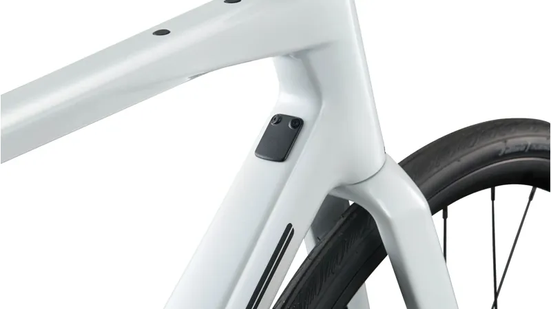 BMC Roadmachine Two Road Bike 56 in wht blk blk-3