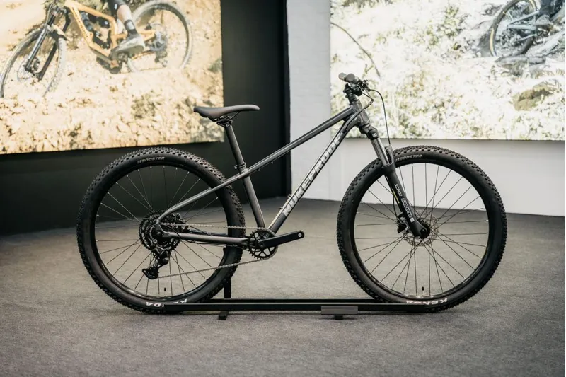 Nukeproof Tracker 290 Sport Large Mountain Bike in Black-1