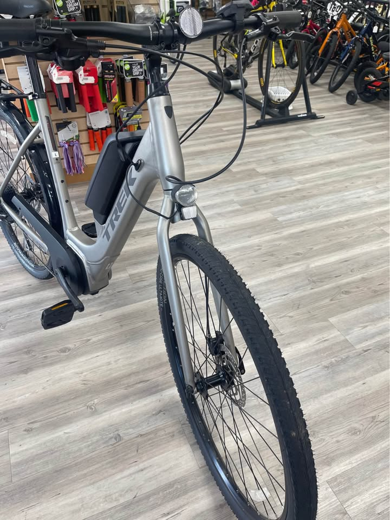 Trek Verve + 2 EBike Large-4