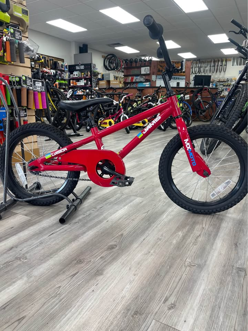 Pre-Owned Jamis 16