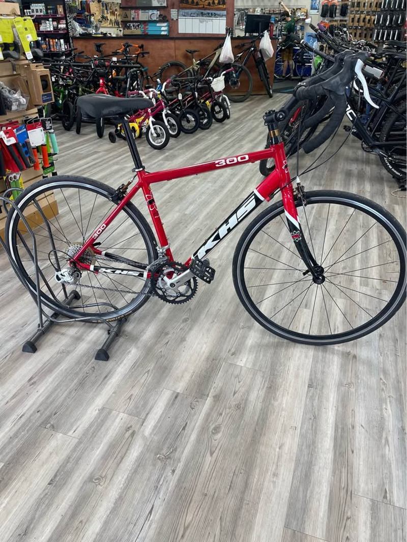 KHS Flite 300 Road Bike 52cm